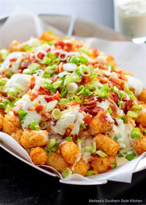 How many calories are in fully loaded beef tater tots - calories, carbs, nutrition