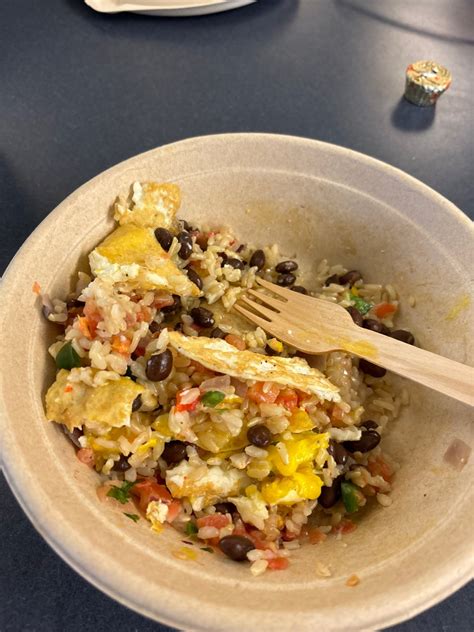 How many calories are in gallo pinto - calories, carbs, nutrition