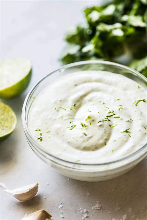 How many calories are in garlic-lime and cilantro crema - calories, carbs, nutrition