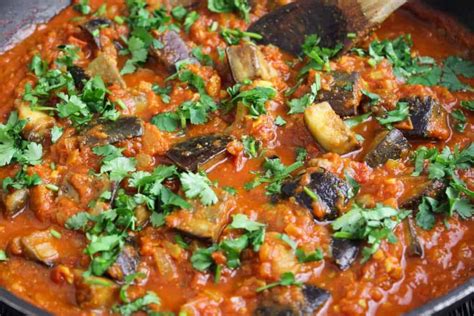 How many calories are in ghurkha style curried aubergines - calories, carbs, nutrition