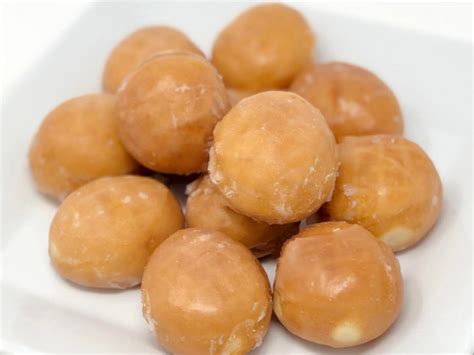 How many calories are in glazed donut holes - calories, carbs, nutrition