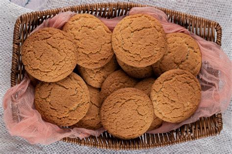 How many calories are in gluten free snickerdoodle - calories, carbs, nutrition