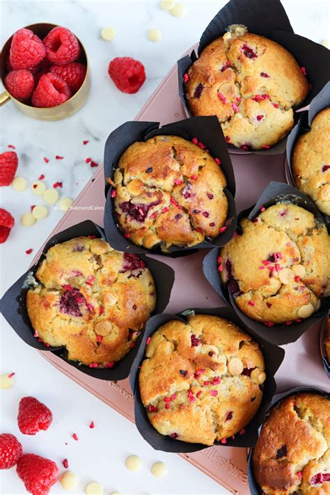 How many calories are in gluten free white chocolate raspberry muffin - calories, carbs, nutrition