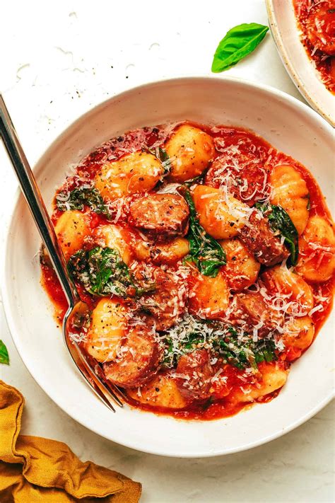 How many calories are in gnocchi with seafood marinara - calories, carbs, nutrition