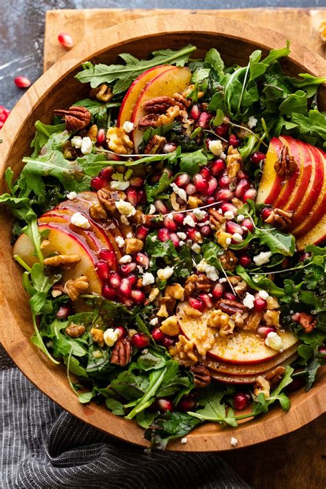 How many calories are in golden jewel apple pomegranate shaker salad (77041.16) - calories, carbs, nutrition