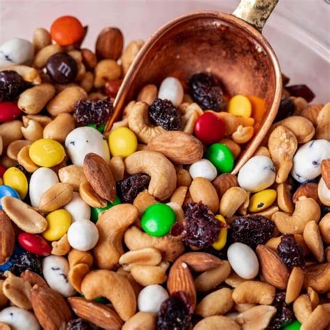 How many calories are in gourmet trail mix - calories, carbs, nutrition