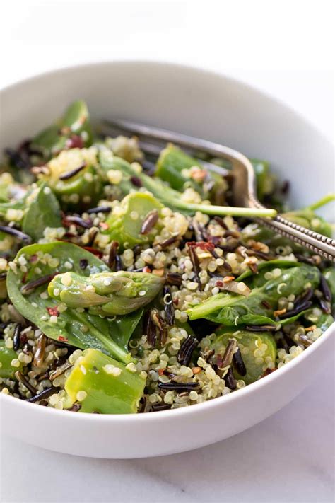 How many calories are in grain salad with wild rice quinoa cranberries scallions radish and mint (108046.0) - calories, carbs, nutrition