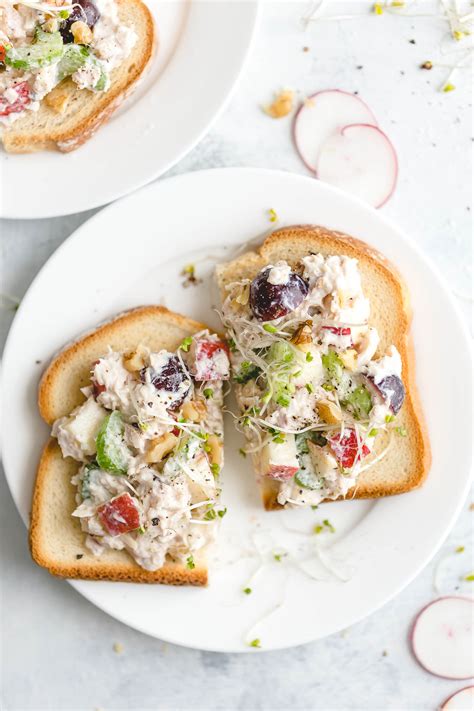 How many calories are in grape and walnut tuna salad baguette - calories, carbs, nutrition