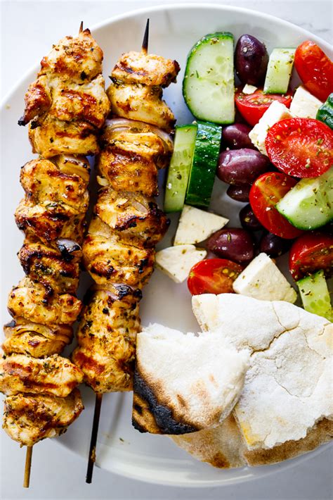 How many calories are in greek chicken skewers - calories, carbs, nutrition