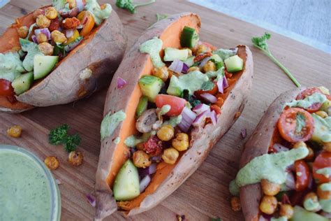 How many calories are in greek stuffed sweet potato - calories, carbs, nutrition