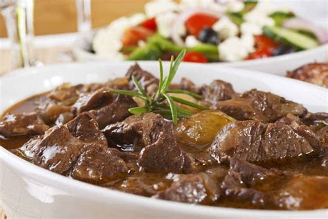 How many calories are in greek style crumbled beef - calories, carbs, nutrition