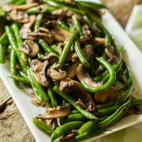 How many calories are in green beans with bacon, shallots and mushrooms - calories, carbs, nutrition