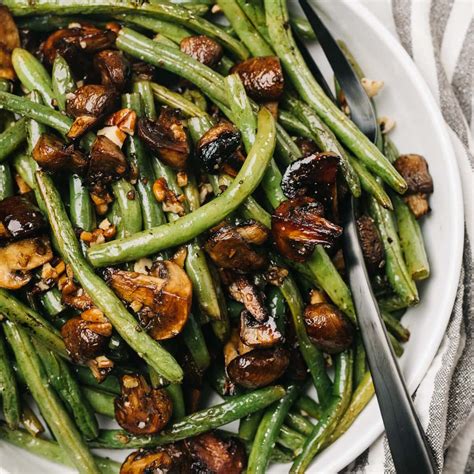 How many calories are in green beans with onions and mushrooms - calories, carbs, nutrition