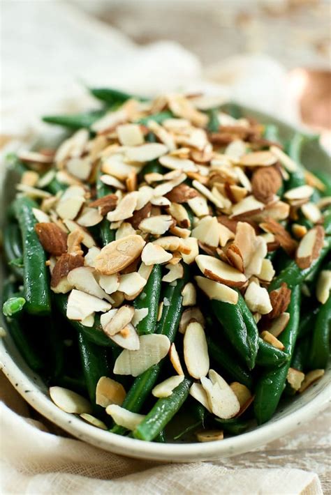 How many calories are in green beans with toasted almonds - calories, carbs, nutrition