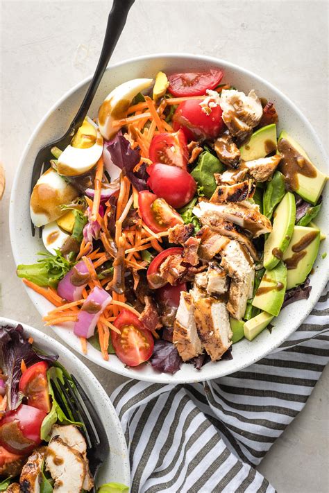 How many calories are in grilled balsamic chicken garden salad - calories, carbs, nutrition