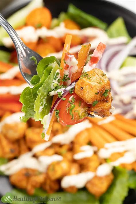 How many calories are in grilled buffalo chicken salad (8470.12) - calories, carbs, nutrition