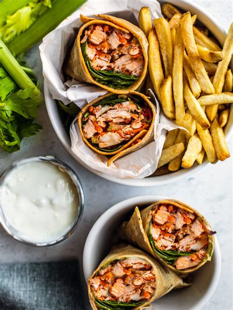 How many calories are in grilled buffalo chicken wrap (mini) - calories, carbs, nutrition