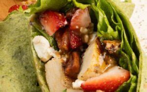 How many calories are in grilled chicken strawberry wrap - calories, carbs, nutrition