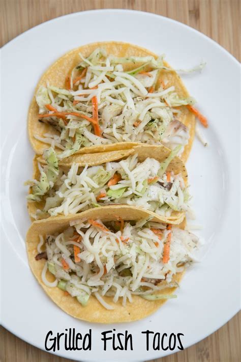 How many calories are in grilled fish tacos with fennel slaw - calories, carbs, nutrition