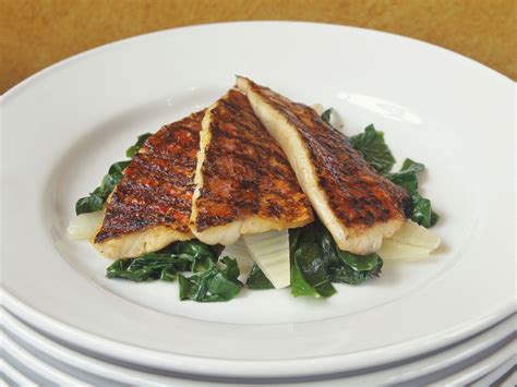 How many calories are in grilled fish with paprika potatoes and bok choy - calories, carbs, nutrition