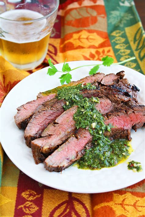 How many calories are in grilled flank steak, chimichurri, roasted potatoes, lemon asparagus - calories, carbs, nutrition