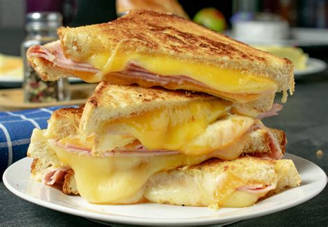 How many calories are in grilled ham and cheese sandwich - calories, carbs, nutrition