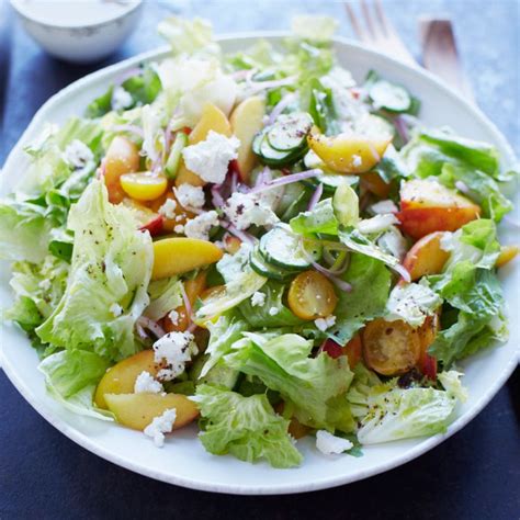 How many calories are in grilled peach and escarole salad - calories, carbs, nutrition