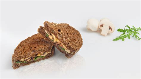 How many calories are in grilled sandwich mushroom - truffle - calories, carbs, nutrition