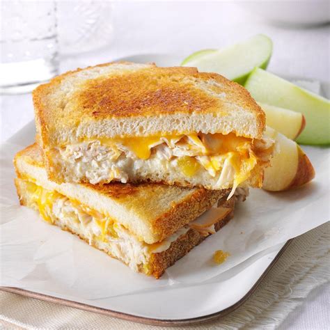 How many calories are in grilled turkey melt, on sourdough - calories, carbs, nutrition