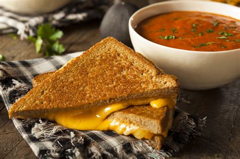 How many calories are in grilled two cheese with roasted tomato - calories, carbs, nutrition