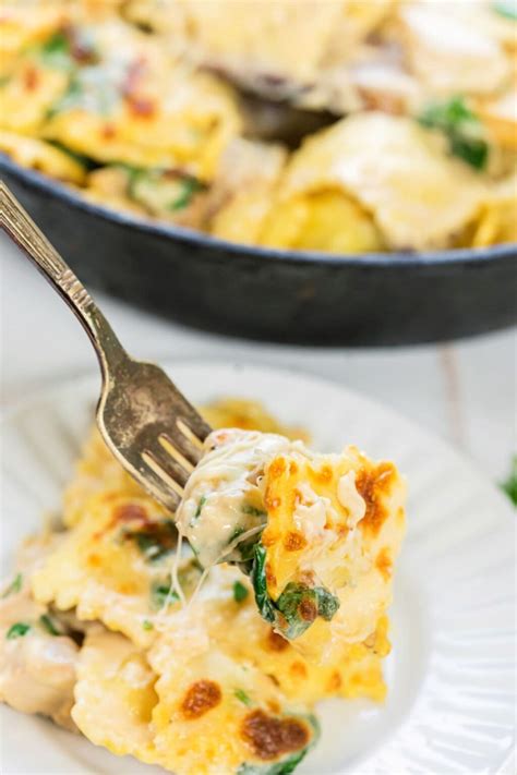 How many calories are in grilled vegetable ravioli with alfredo - calories, carbs, nutrition