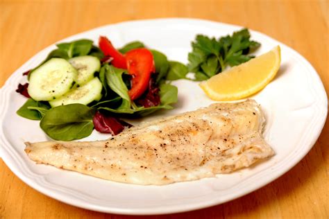 How many calories are in grilled walleye (83026.1) - calories, carbs, nutrition