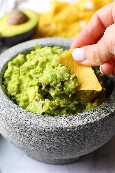 How many calories are in guacamole, salsa & chips plate - calories, carbs, nutrition