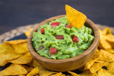 How many calories are in guacamole only - calories, carbs, nutrition