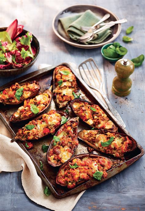 How many calories are in gurkha style aubergines baked with curried vegetable stuffing - calories, carbs, nutrition