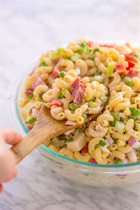 How many calories are in ham, salami provolone club with macaroni salad - calories, carbs, nutrition