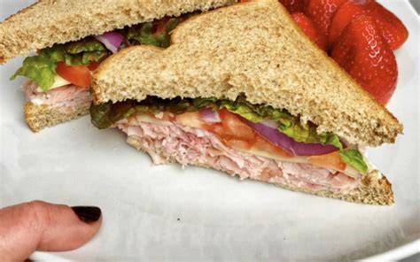 How many calories are in ham/swiss/sub - calories, carbs, nutrition