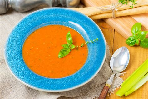 How many calories are in harvest tomato with basil soup - calories, carbs, nutrition