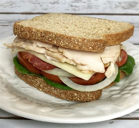 How many calories are in hollywood sandwich, on wheat - calories, carbs, nutrition