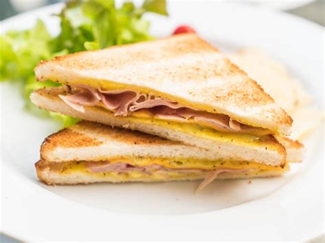 How many calories are in hot ham and cheese sandwich - calories, carbs, nutrition