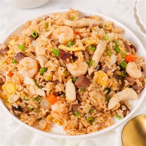 How many calories are in house special fried rice - calories, carbs, nutrition