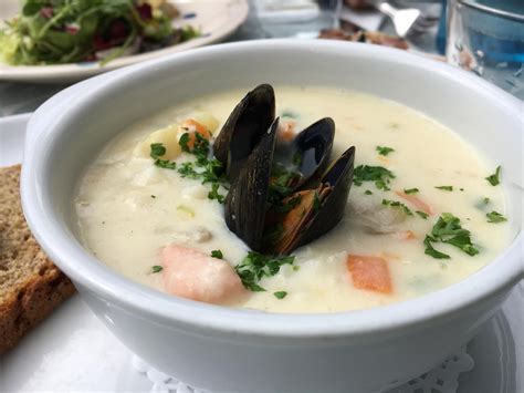 How many calories are in irish chowder - calories, carbs, nutrition