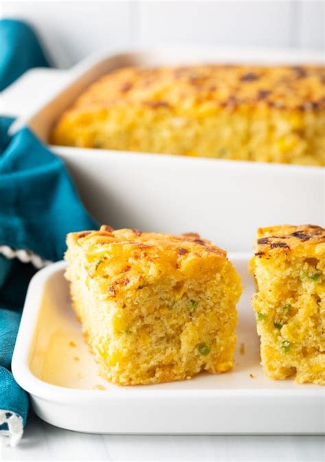 How many calories are in jalapeno cheddar cornbread squares - calories, carbs, nutrition