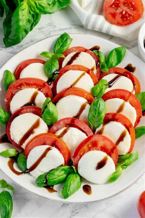 How many calories are in jazzmans sand pocket tomato mozzarella basil - calories, carbs, nutrition