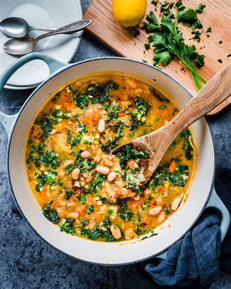 How many calories are in kale and white bean soup - calories, carbs, nutrition