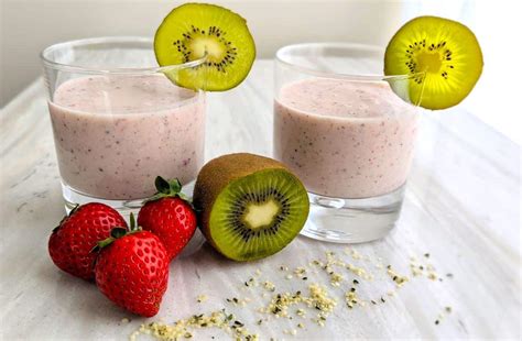 How many calories are in kiwi strawberry smoothie - calories, carbs, nutrition