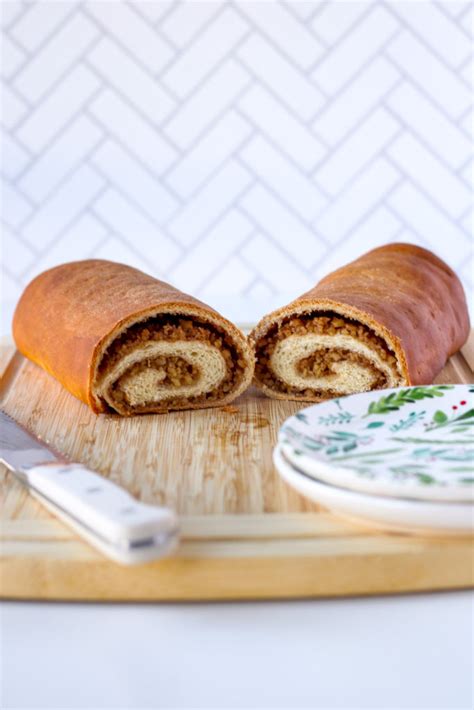 How many calories are in kolaches - calories, carbs, nutrition