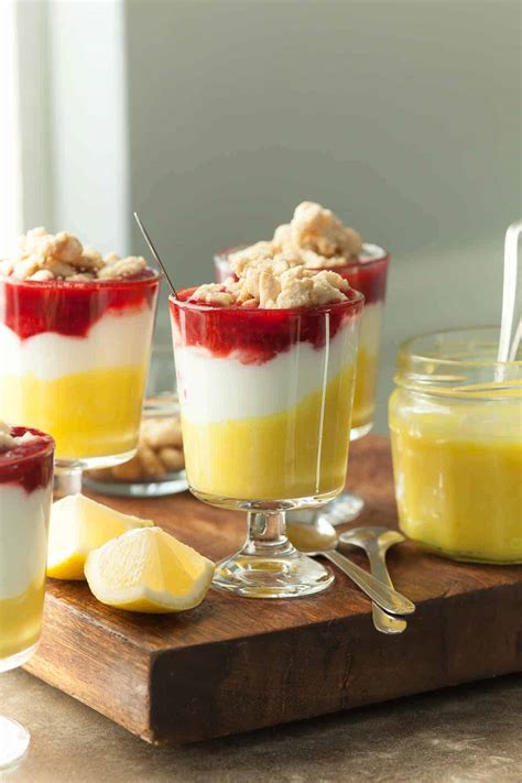 How many calories are in lemon berry parfait - calories, carbs, nutrition