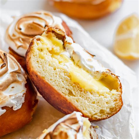 How many calories are in lemon meringue donut - calories, carbs, nutrition