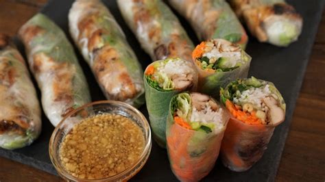 How many calories are in lemongrass chicken roll - calories, carbs, nutrition